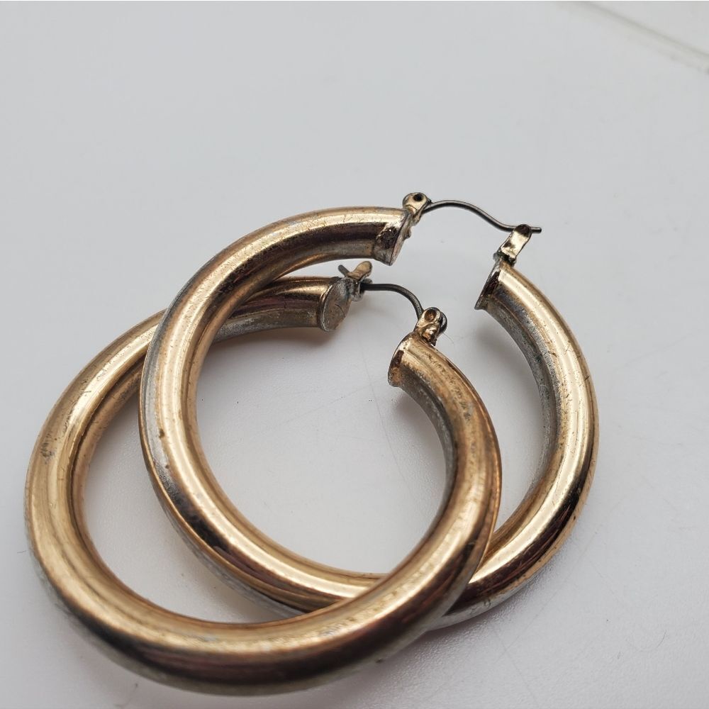 ‎Antiquated distressed hoop Earrings